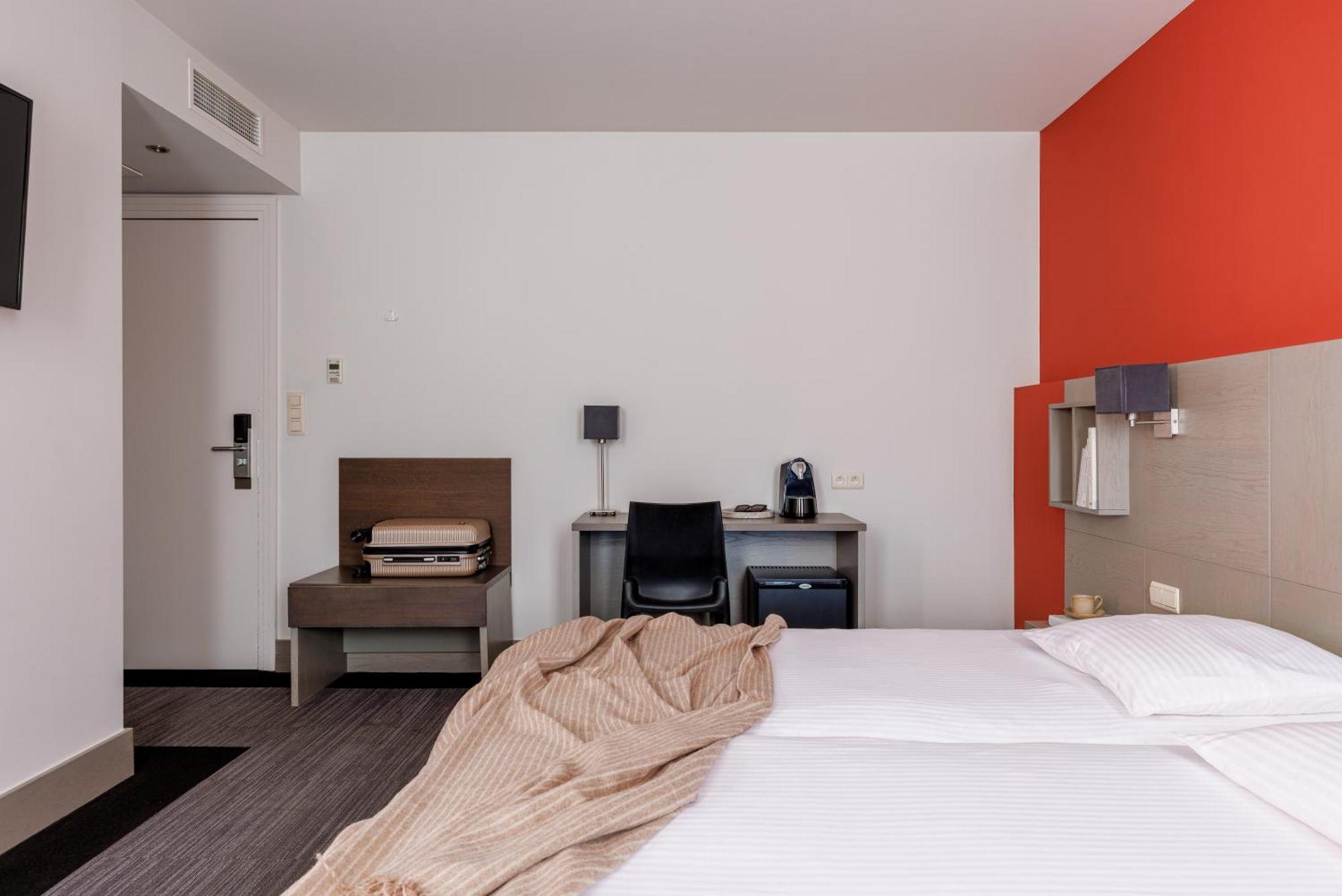 Hotel Pantheon Palace By Wp Hotels Blankenberge Exterior photo